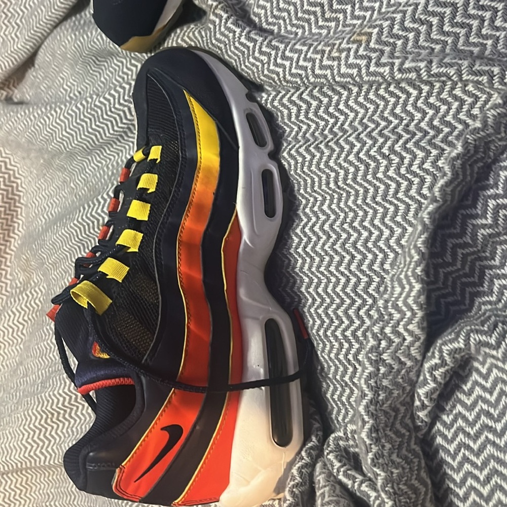 Nike air max 95 Houston Away size 11! Maybe worn once - Picture 3 of 6